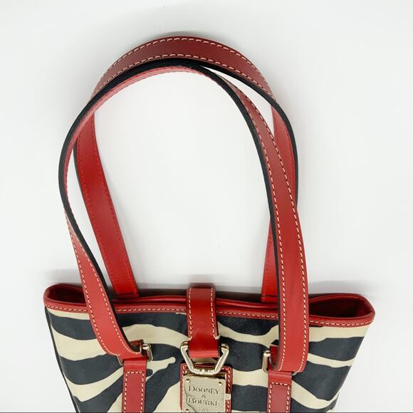 NWT Dooney & Bourke Logo Lock Zebra Print Shoulder Bucket Bag - Picture 3 of 15